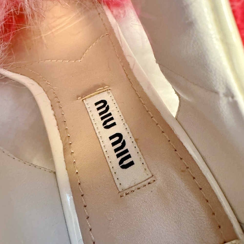 Miu Miu Pink and White Fur Embellished Sandals - Picture 6 of 8